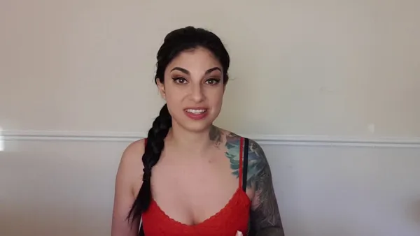 The 3 stages of a relationship with a borderline woman